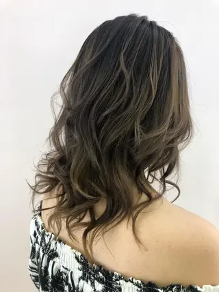 カラー 茅ヶ崎/ハイライト/ ハイトーン/関口実華のヘアスタイル