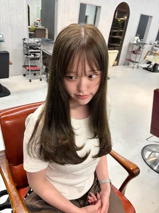 ロング Ruth Ebiのヘアスタイル