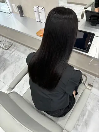 セミロング 髪質改善SALON MIST+所属・荒金 大翔のヘアスタイル