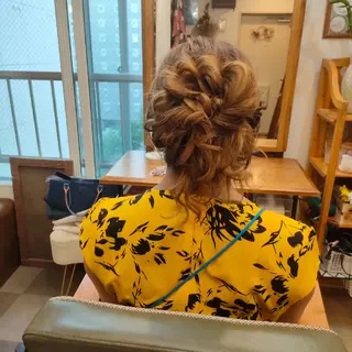 ヘアアレンジ HempBeauty 浅野アサミのヘアスタイル