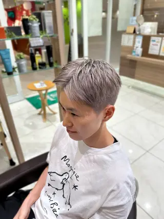 ショート カラー メンズ 渡邉 理央のヘアスタイル