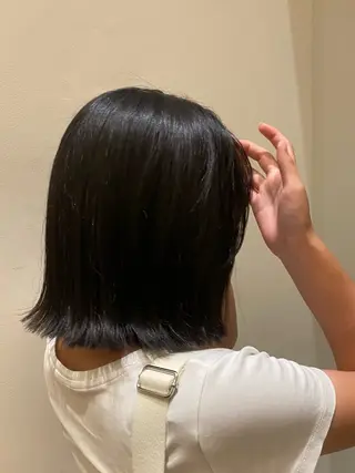 ミディアム C-LOOP UNITED ATELIER所属・阿南 結実のヘアスタイル