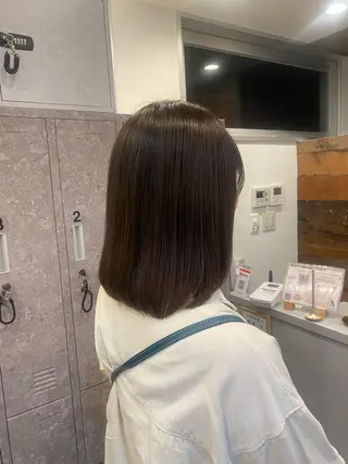 ミディアム 水口 莉央のヘアスタイル