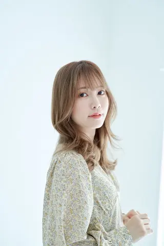 ミディアム カラー FORTE MiLA 新居尚志のヘアスタイル