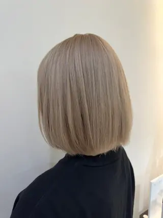 ミディアム カラー 【髪質改善特化】 艶髪/白髪ぼかしのヘアスタイル