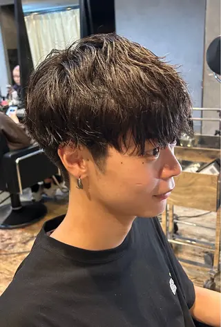 ショート パーマ メンズ 師岡 祐輔のヘアスタイル