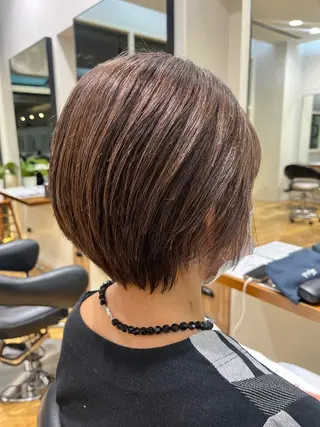 ショート コテ巻き風パーマ🫧 麻尋のヘアスタイル