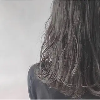 ロング カラー ヘアデザイン ヴェルダのヘアスタイル