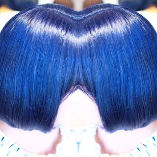 ショート カラー 及川シゲル 髪質改善講師のヘアスタイル