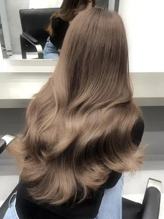 ロング カラー 🖤KOKOHA ／透明感カラー🖤のヘアスタイル