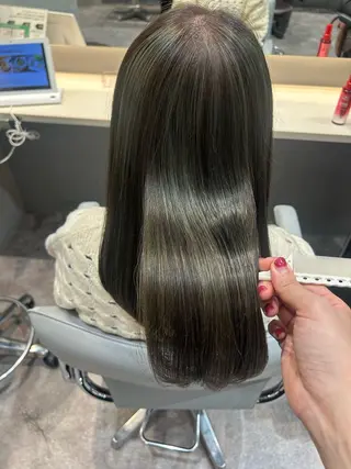 ミディアム カラー ヘアアレンジ la fith所属・rico_by ヘアとアイブロウのヘアスタイル