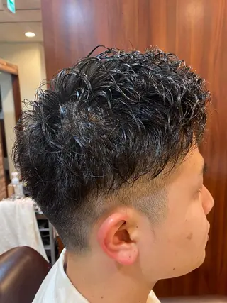ショート 銀座マツナガ新宿野村ビル店所属・メンズカットなら 桃井大輔のヘアスタイル