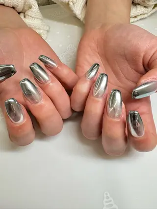 ネイル WHITELY みどりのネイルデザイン