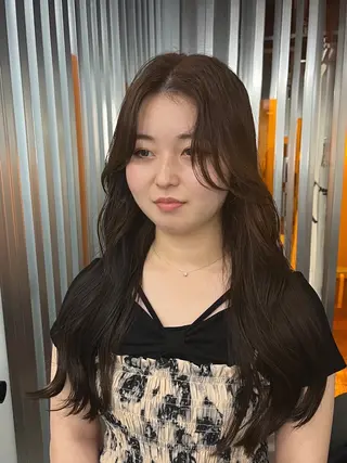 ロング カラー [ ]Shiro シロ 熊谷 美容室所属・韓国系レッドカラー mikuのヘアスタイル