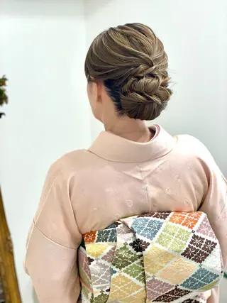 ヘアアレンジ 鷲見 望のヘアスタイル