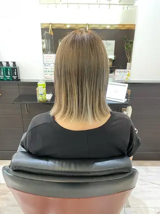 ミディアム カラー 正分 真美のヘアスタイル