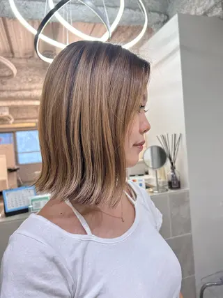 ミディアム ayari🌸 西梅田のヘアスタイル