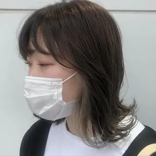 ミディアム カラー カトウ ユウカのヘアスタイル