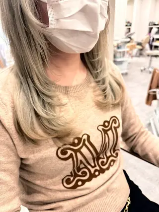 セミロング ボブ、レイヤー、 ハイトーン、古淵のヘアスタイル