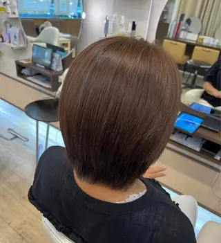 ミディアム ACCOLE Honokaのヘアスタイル