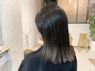 ミディアム カラー EMANON天神所属・Hitomi Ezakiのヘアスタイル