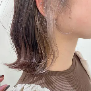 ミディアム カラー 細めハイライト🩶 ボブ/レイヤーカットのヘアスタイル