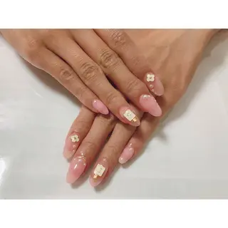 ネイル 椿森 美瑠紅の眉毛・アイブロウイメージ