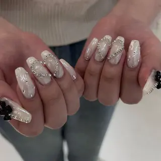 ネイル mikoto 🎀 韓国ネイルのネイルデザイン