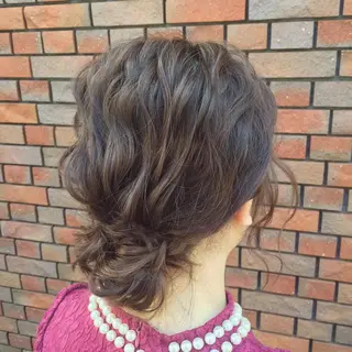 ミディアム ヘアアレンジ FÜRSTIN所属・西村髪質改善 ブリーチ縮毛矯正のヘアスタイル