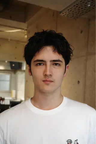 ショート パーマ メンズ 宮崎 恵多のヘアスタイル
