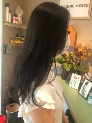 ロング カラー 遠藤 眞実のヘアスタイル