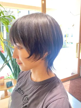 ショート カラー 安永 涼のヘアスタイル