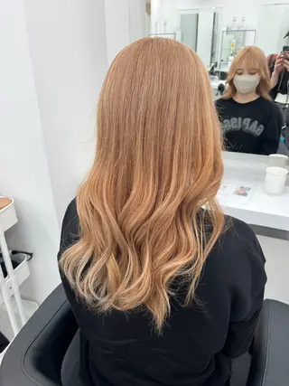 セミロング カラー ヘアアレンジ 艶髪ハイトーン🫧 Kurehaのヘアスタイル