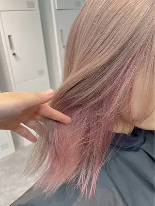 セミロング 🌸柔らかハイトーン 🧃Shionのヘアスタイル