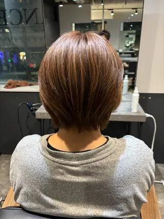 ショート カラー 穐田 航のヘアスタイル