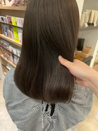 ミディアム モテ髪🫧赤み消し カラー表参道きょうこのヘアスタイル