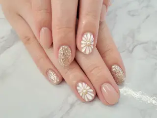 ネイル WHITELY みどりのネイルデザイン