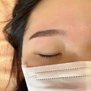 アイブロウ アロマスイーツ 堀田担当の眉毛・アイブロウイメージ