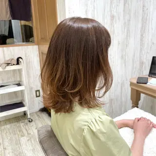 ミディアム おのだ あやなのヘアスタイル