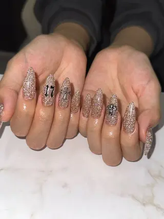 ネイル en.total beauty salon所属・森 まやのネイルデザイン