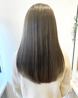 ロング Livre所属・【ツヤ髪カラー】本郷 星音のヘアスタイル