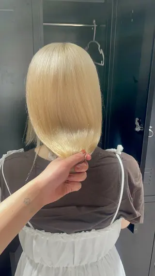 ミディアム カラー 🇰🇷ハイトーン× 韓国レイヤー레이어드のヘアスタイル