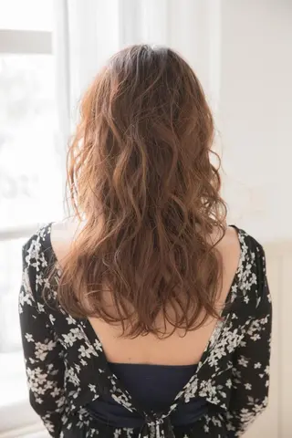 セミロング Alushe艶髪・ 髪質改善のヘアスタイル