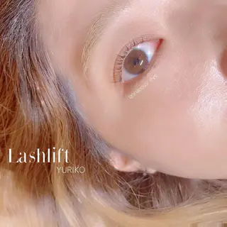 マツエク・マツパ RiCHE吉祥寺店所属・Yuriko⭐️ まつげ/眉毛のマツエク・マツパデザイン