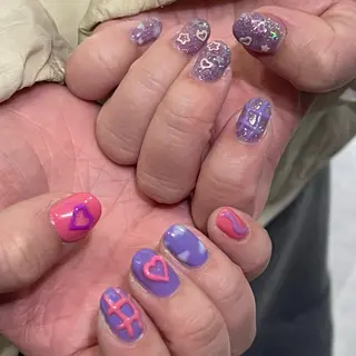 ネイル 🪐富島彩夏 /海外nail🪐のネイルデザイン