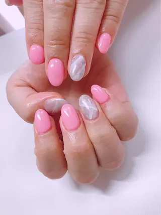 ネイル Lily Roseスタッフ一同のマツエク・マツパデザイン