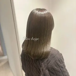 セミロング カラー 髪質改善カラー ベージュ🤎YUMEのヘアスタイル