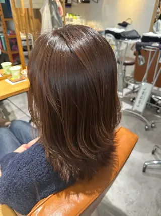 ミディアム カラー 阪本 愛実のヘアスタイル