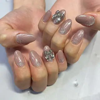 ネイル 野々山 亜美のネイルデザイン