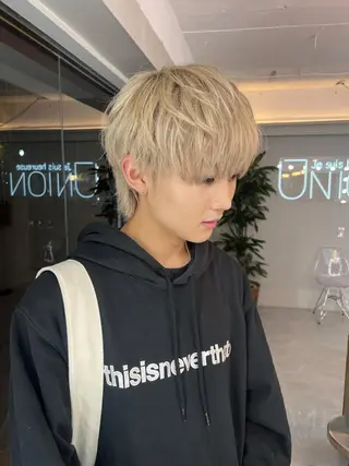 ミディアム カラー メンズ je suis heureuse所属・ハイライトカラー 🌀ゆい❣️のヘアスタイル